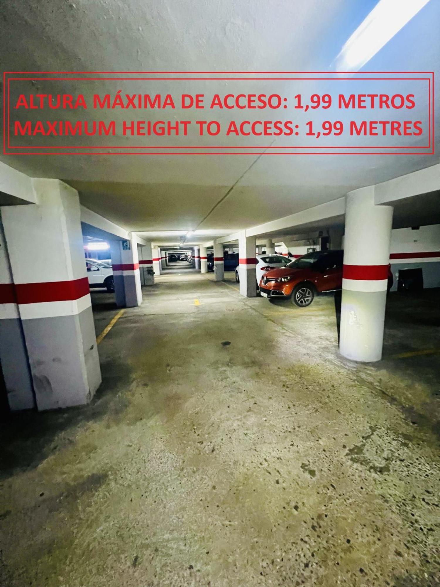 סרגוסה A Orillas Del Pilar Con Parking מראה חיצוני תמונה