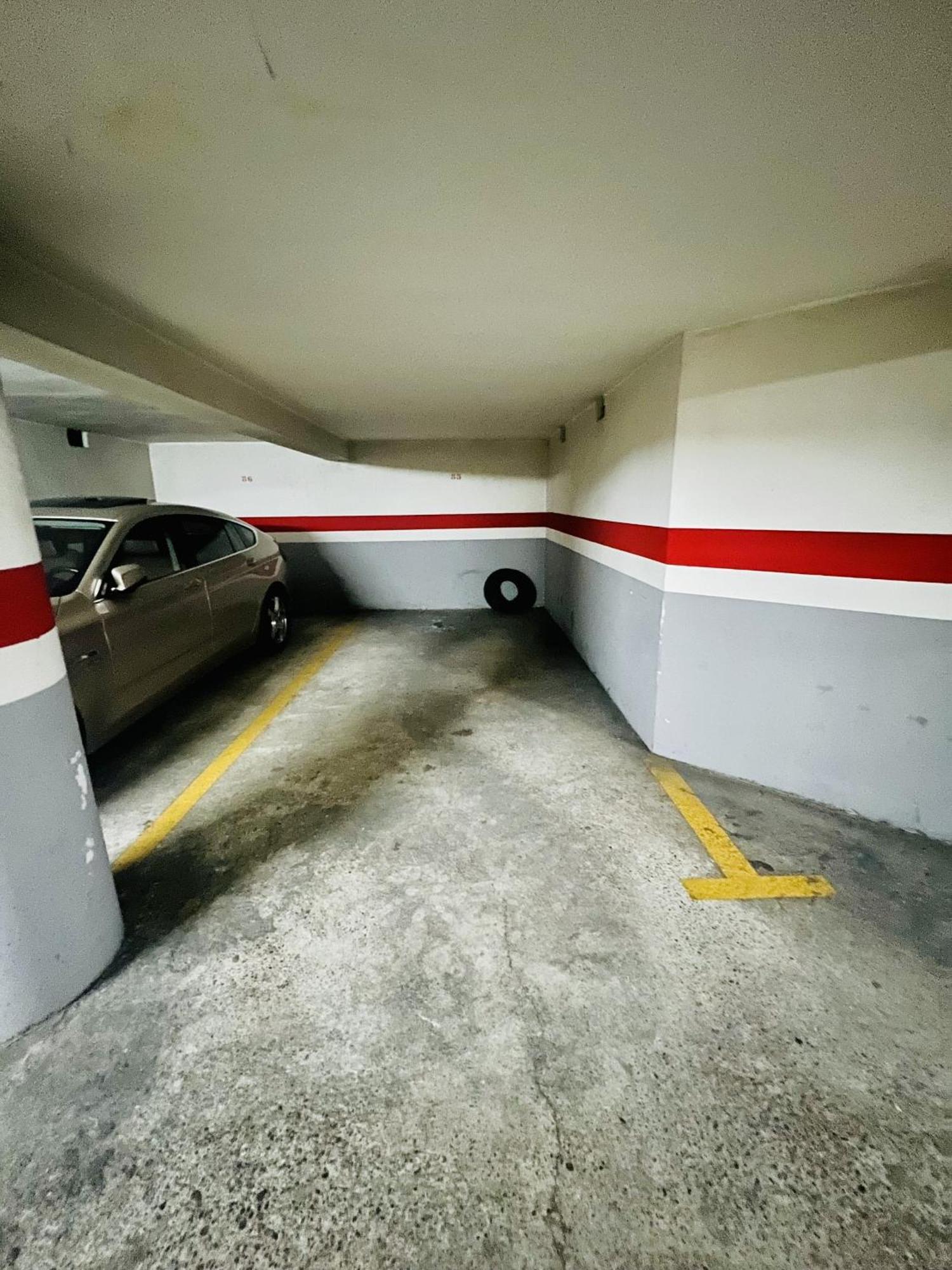 סרגוסה A Orillas Del Pilar Con Parking מראה חיצוני תמונה